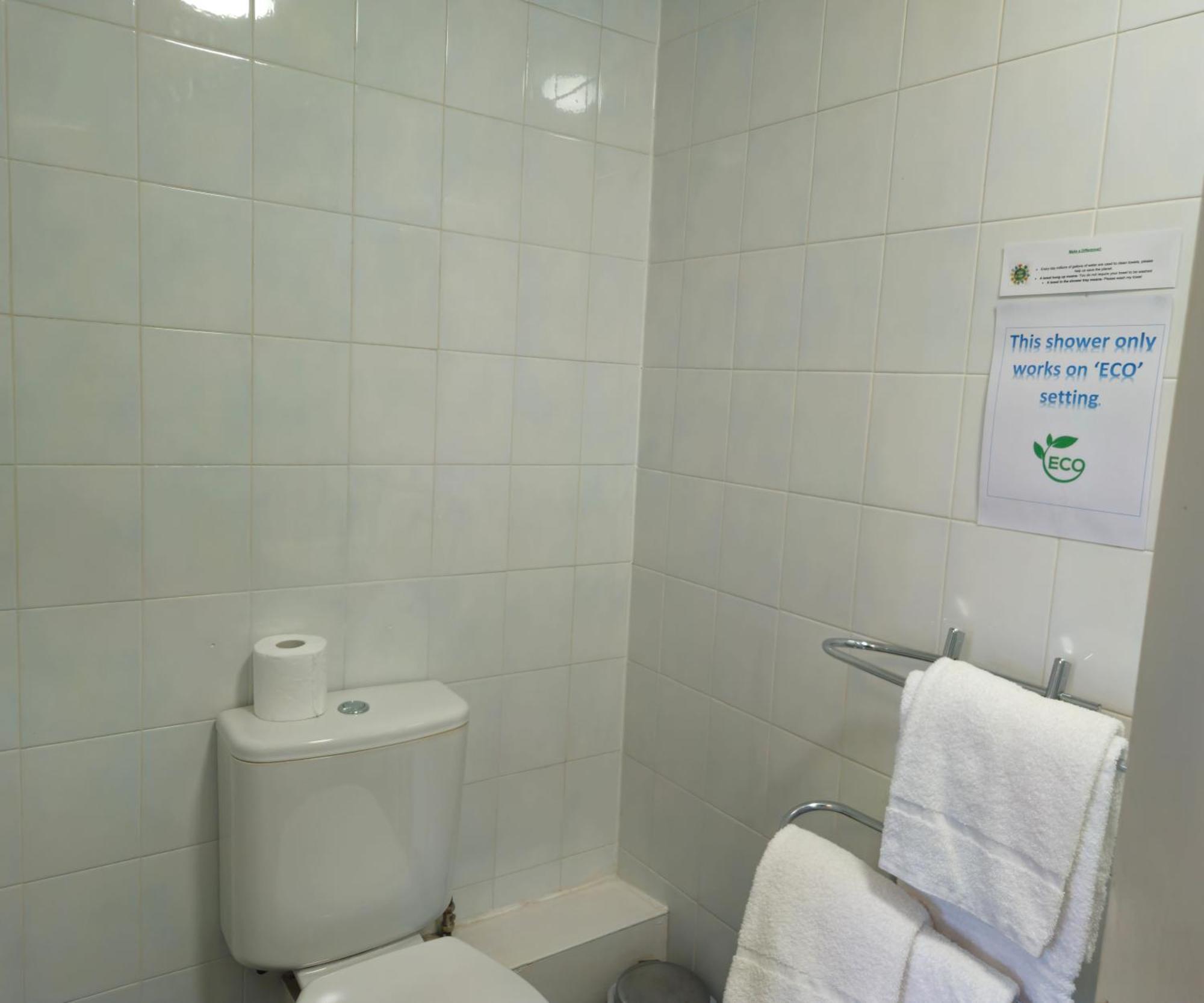 The County Hotel - Self Check-In, Ultra Fast Wi-Fi, Free Parking, Central Location เซลเคิร์ค ภายนอก รูปภาพ