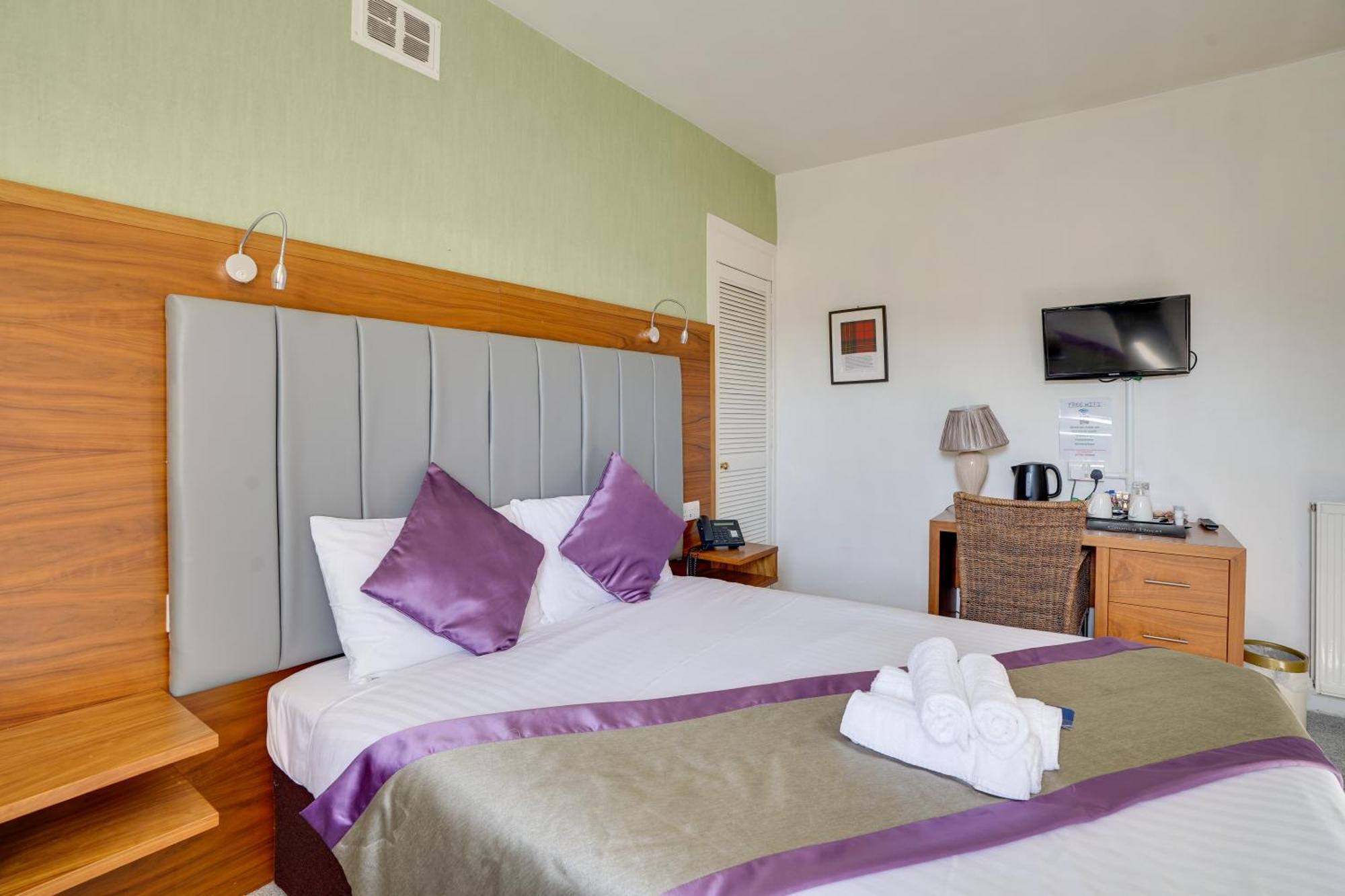 The County Hotel - Self Check-In, Ultra Fast Wi-Fi, Free Parking, Central Location เซลเคิร์ค ภายนอก รูปภาพ
