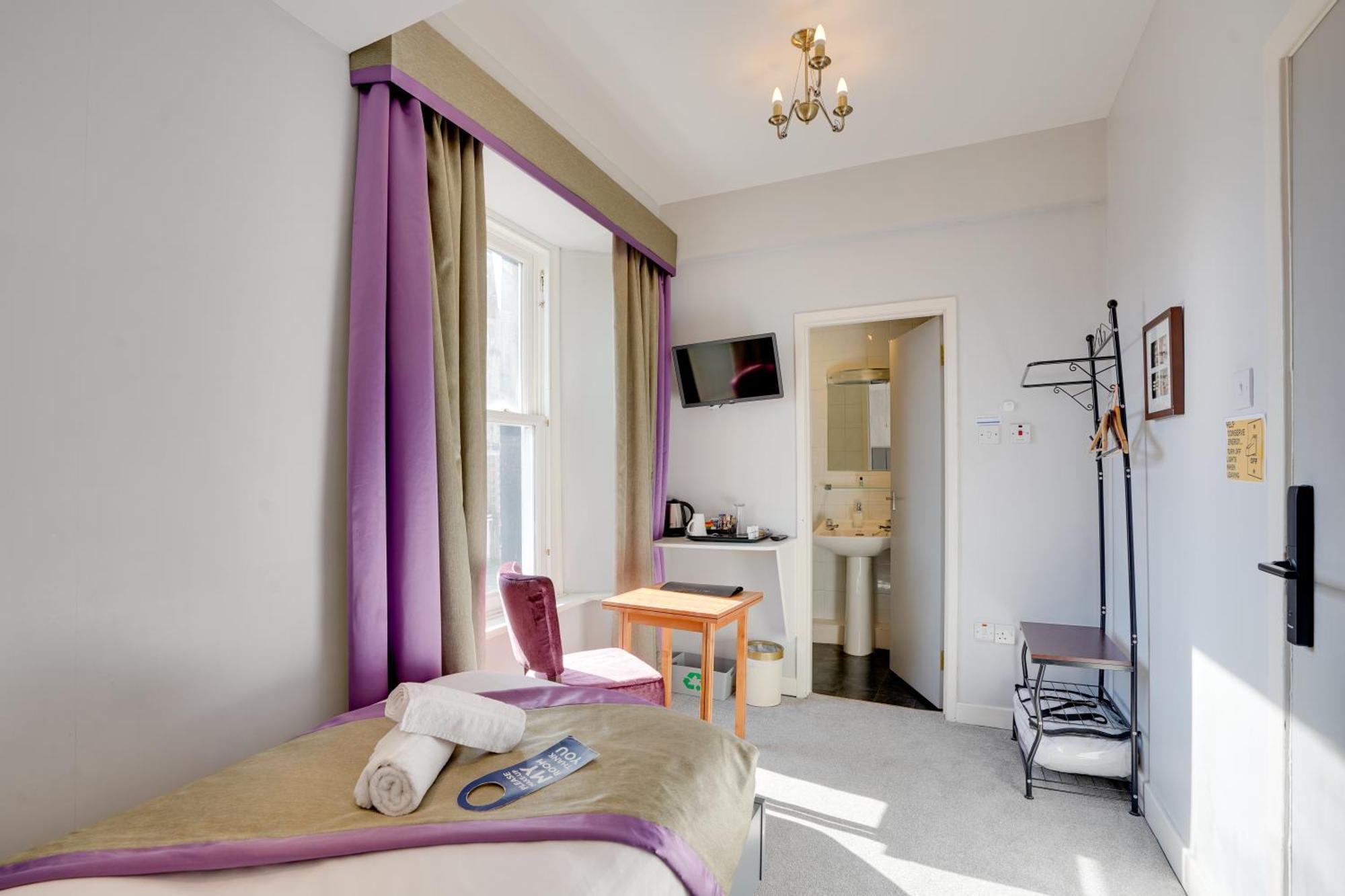 The County Hotel - Self Check-In, Ultra Fast Wi-Fi, Free Parking, Central Location เซลเคิร์ค ภายนอก รูปภาพ